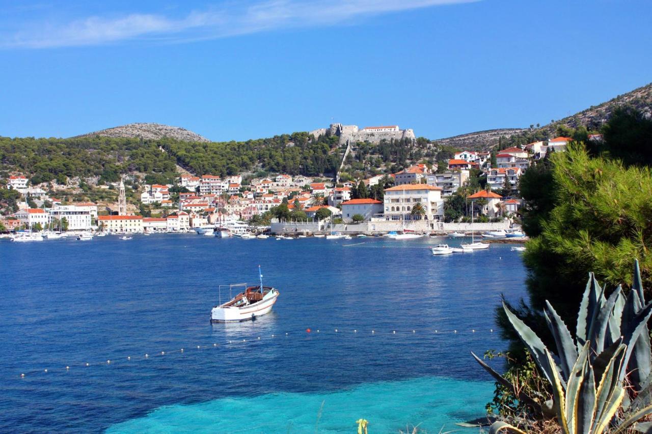 Apartments By The Sea Hvar - 10430 Hvar Town Eksteriør bilde